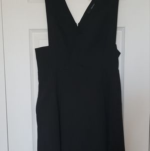 LBD with pockets